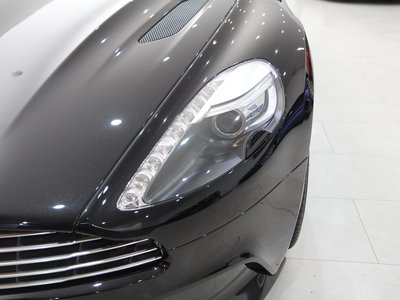 ASTON MARTIN VANQUISH - 6