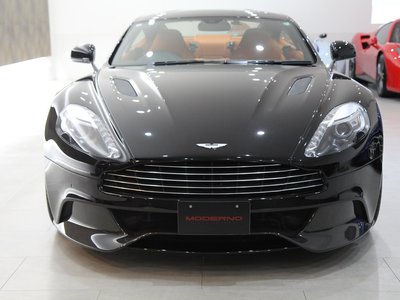 ASTON MARTIN VANQUISH - 2