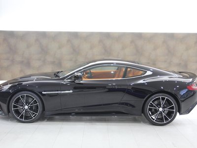 ASTON MARTIN VANQUISH - 3