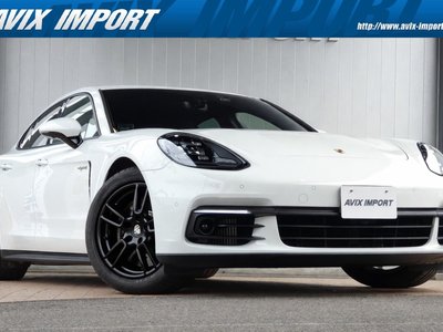 PORSCHE PANAMERA - 1