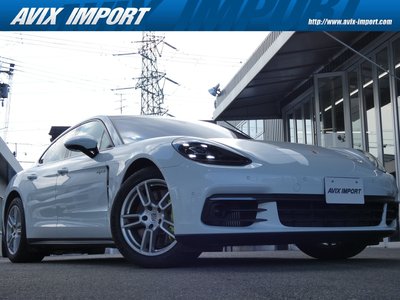 PORSCHE PANAMERA - 1