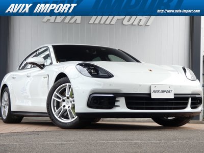 PORSCHE PANAMERA - 2