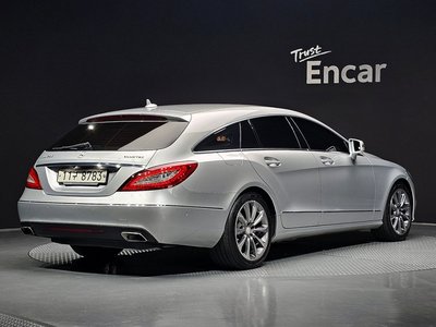 MERCEDES-BENZ CLS - 4