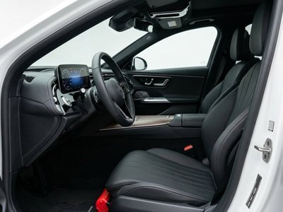 صورة 10 لـ 2025 Mercedes-BENZ E-CLASS