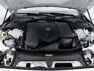 صورة 7 لـ 2025 Mercedes-BENZ E-CLASS