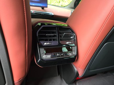 2026 BMW IX 照片 10