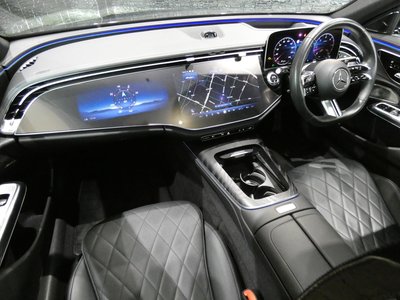 MERCEDES-BENZ E-CLASS - 8