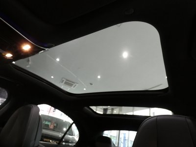 MERCEDES-BENZ E-CLASS - 7