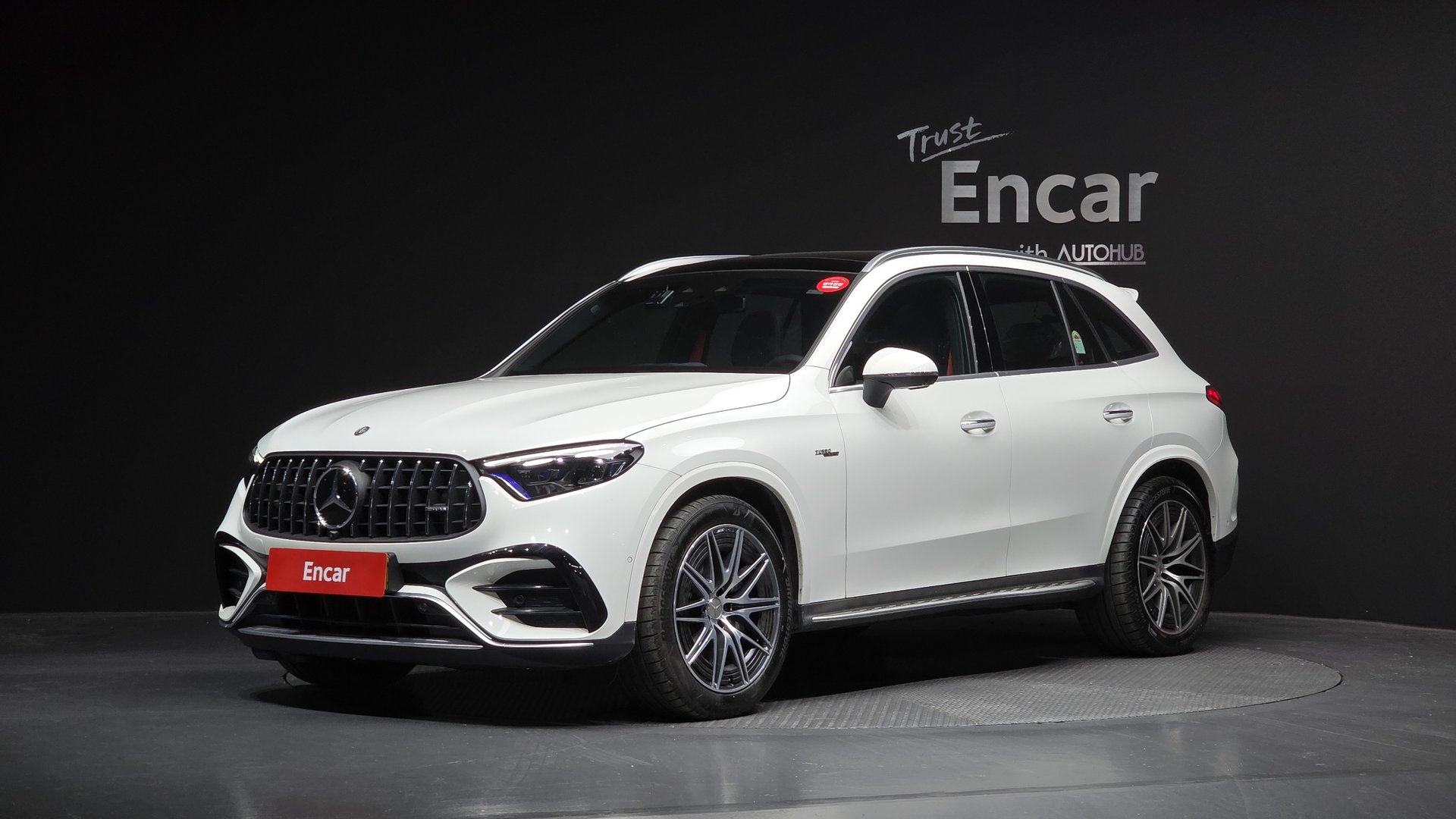 MERCEDES-BENZ GLC - View 1