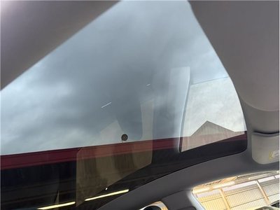2025 Tesla MODEL Y thumbnail 17