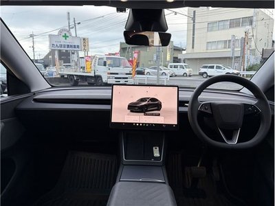 2025 Tesla MODEL Y photo 2