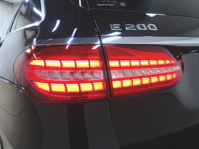 صورة 5 لـ 2021 Mercedes-BENZ E-CLASS