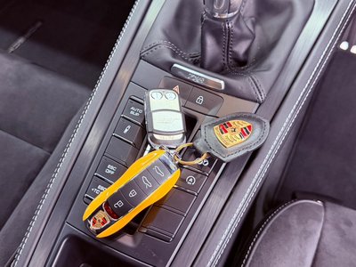 2020 Porsche 718 SPYDER thumbnail 37