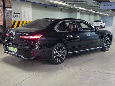 صورة 4 لـ 2025 BMW 7 SERIES