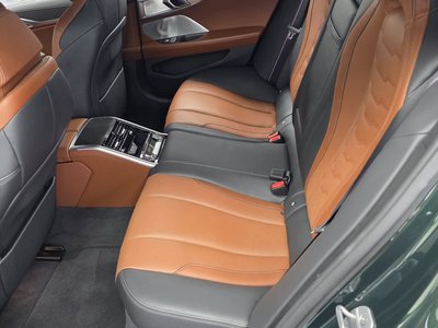 2025 BMW 8 SERIES thumbnail 16