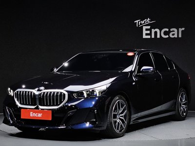 BMW 5 SERIES - 1