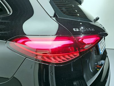 MERCEDES-BENZ GLC - 10