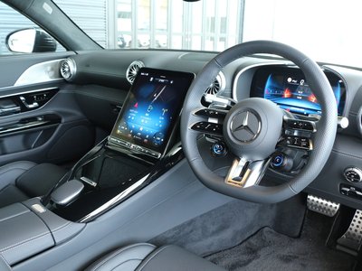 2025 Mercedes-BENZ GT AMG 照片 2