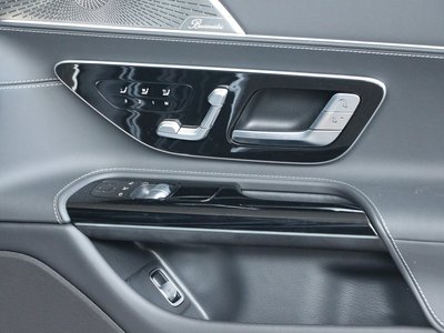 2025 Mercedes-BENZ GT AMG 缩略图 13