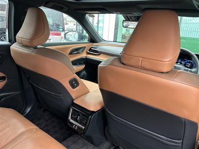 صورة مصغرة 13 لـ 2024 Toyota CROWN SPORT