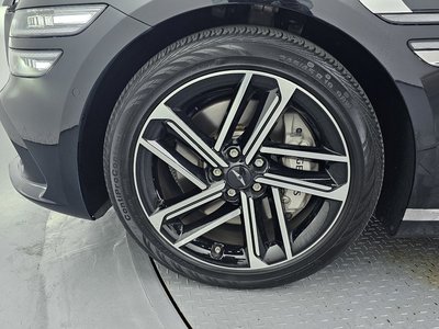 GENESIS G80 (RG3) - 6