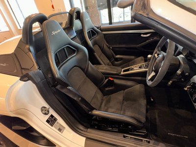 PORSCHE 718 SPYDER - 4