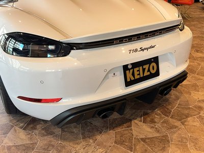 PORSCHE 718 SPYDER - 9