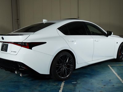 2024 Lexus IS — миниатюра 11