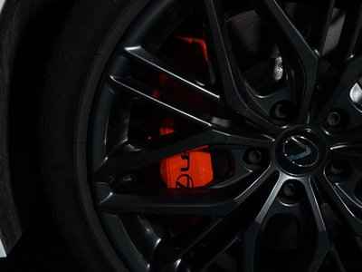 2024 Lexus IS — миниатюра 18