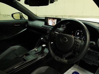 2024 Lexus IS — миниатюра 28