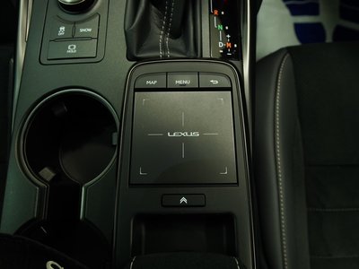 2024 Lexus IS — миниатюра 58