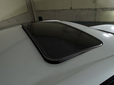 2024 Lexus IS — миниатюра 21