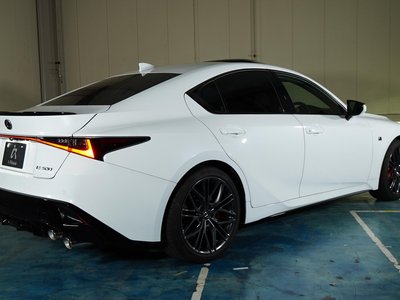 2024 Lexus IS — миниатюра 12