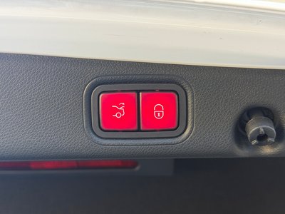 صورة مصغرة 26 لـ 2021 Mercedes-BENZ E-CLASS