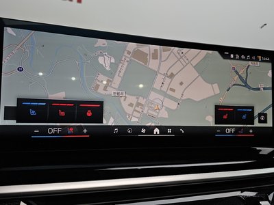2025 BMW X5 thumbnail 22