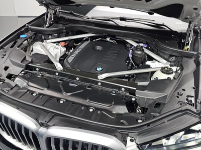 صورة 7 لـ 2025 BMW X5