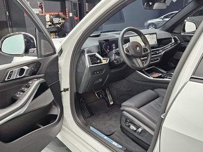 2025 BMW X5 thumbnail 13