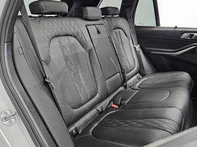 2025 BMW X5 thumbnail 17