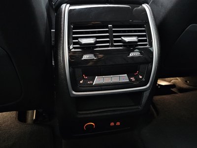 2025 BMW X5 thumbnail 30