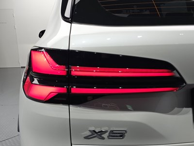 صورة 10 لـ 2025 BMW X5