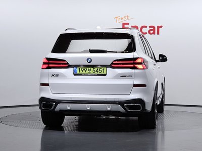 صورة 3 لـ 2025 BMW X5