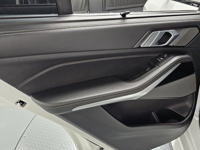 2025 BMW X5 thumbnail 15