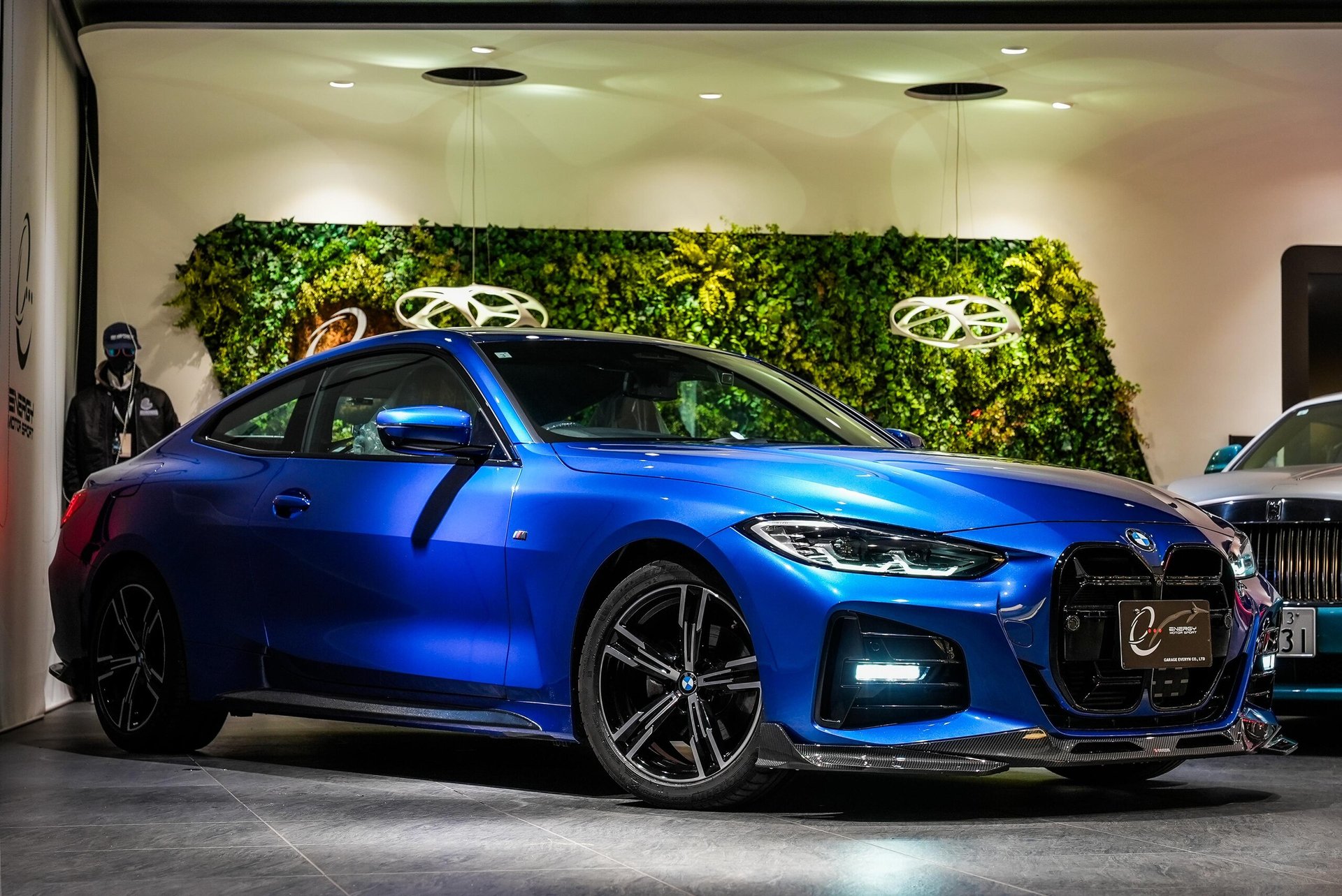 BMW 4 SERIES COUPE - View 1