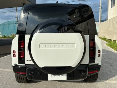 صورة 7 لـ 2024 LAND Rover DEFENDER