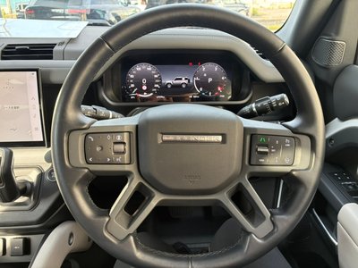 صورة 4 لـ 2024 LAND Rover DEFENDER