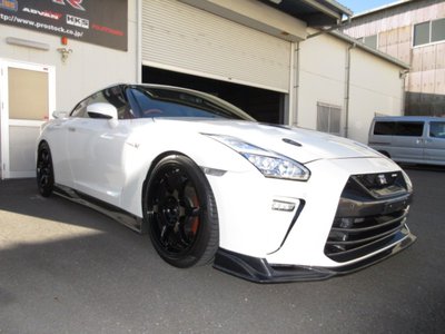 NISSAN GT-R - 5