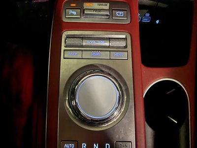 2021 Genesis GV70 — миниатюра 13