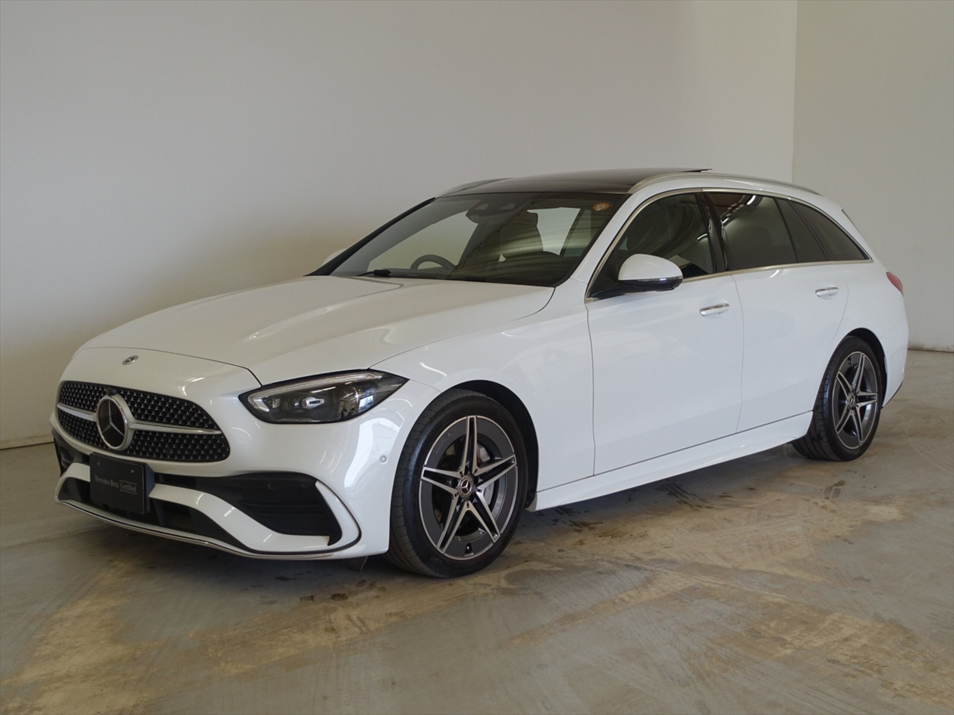 MERCEDES-BENZ C-CLASS WAGON - View 1