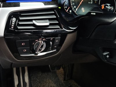 صورة مصغرة 35 لـ 2017 BMW 5 SERIES