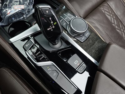 صورة مصغرة 12 لـ 2017 BMW 5 SERIES